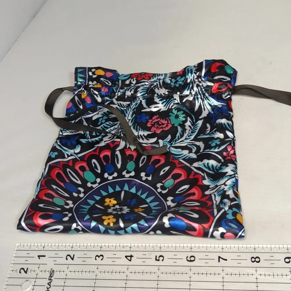 Vera Bradley Travel Sleep Set (Missing Pillowcase) Stained Glass Medalli… - Picture 6 of 7